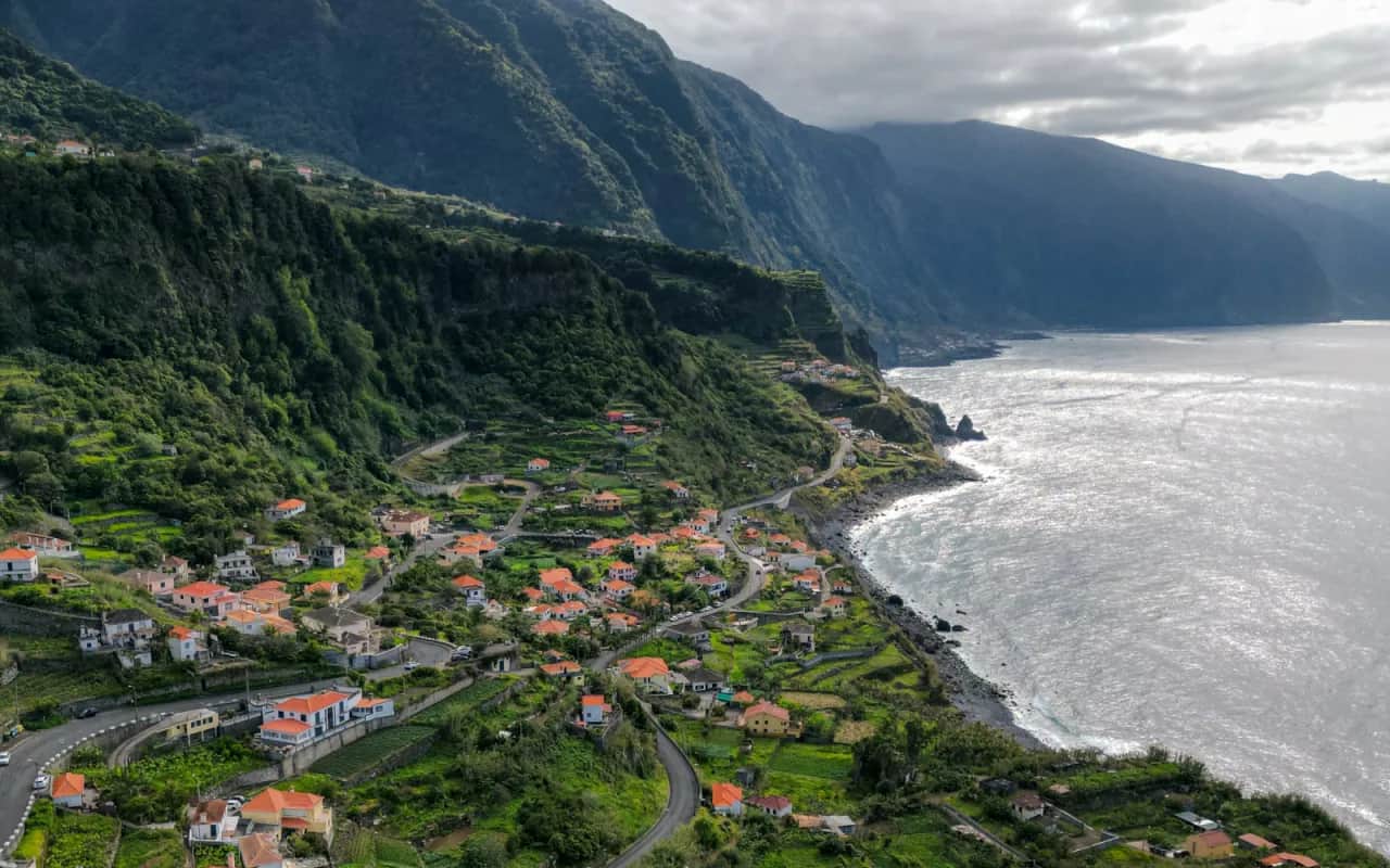 Madera: Gdzie spać? Południe czy Północ? Wybierz idealnie!