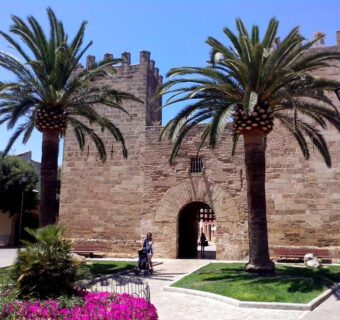 Alcudia – Stare miasto na Majorce